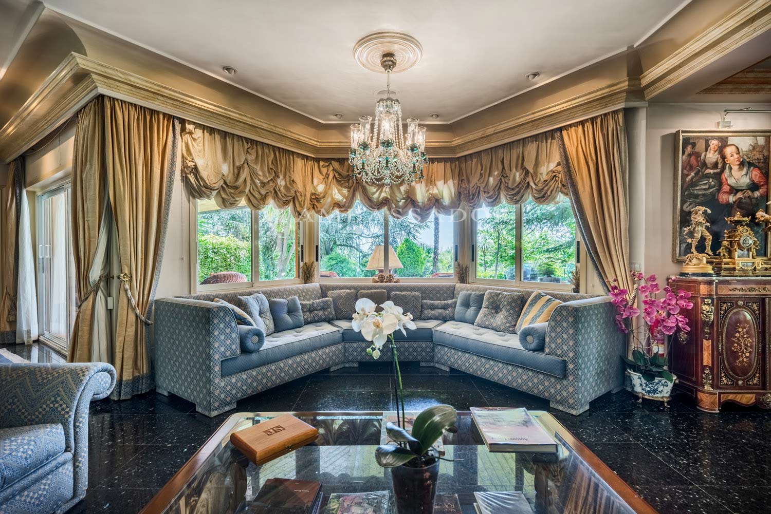 Ambassador. Referencia C18922.Página 2.