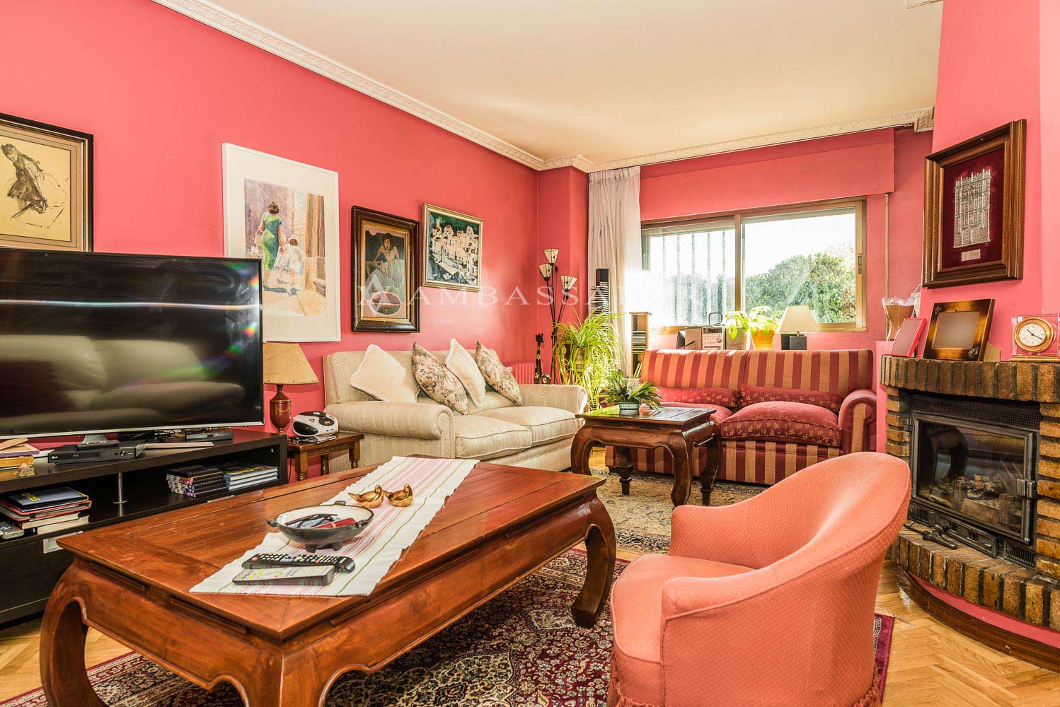 Ambassador. Referencia C19247.Página 1.