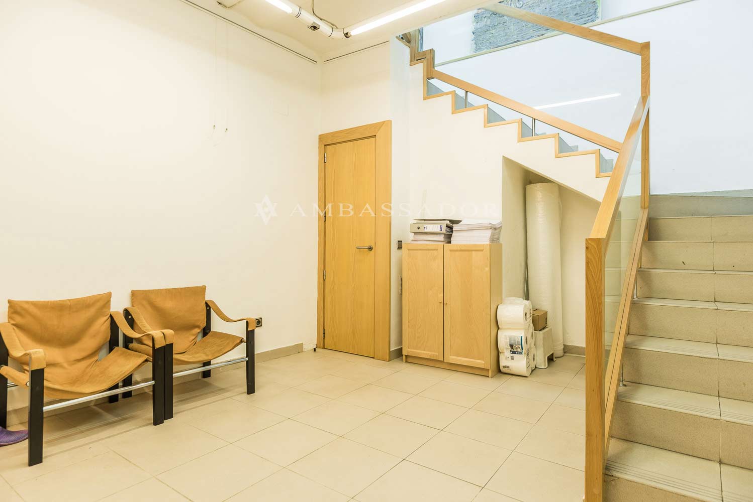 Ambassador. Referencia P19284.Página 1.